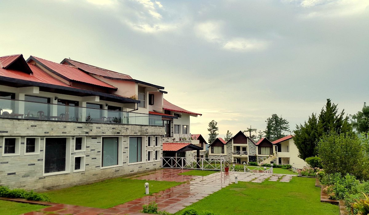 Koti Resort, hotel in Shimla