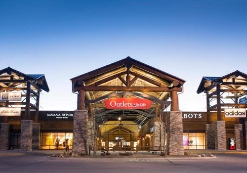 Top Shopping Malls Near Madison, WI