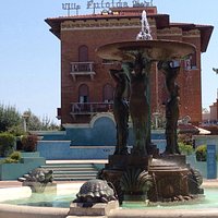 Fontana Delle Sirene