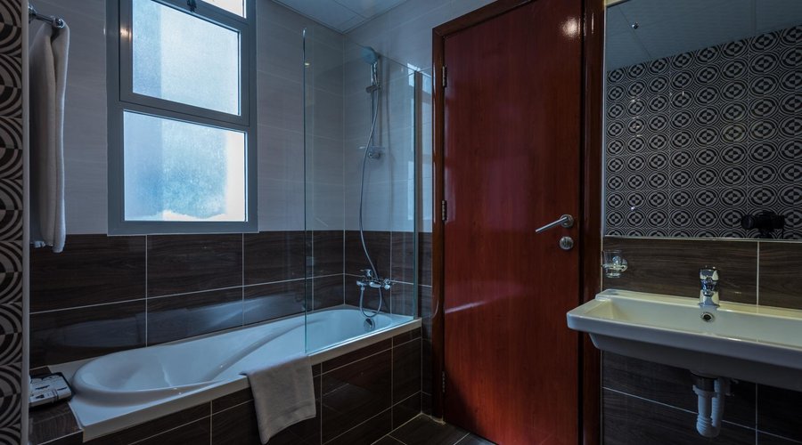 City Inn Twin Room