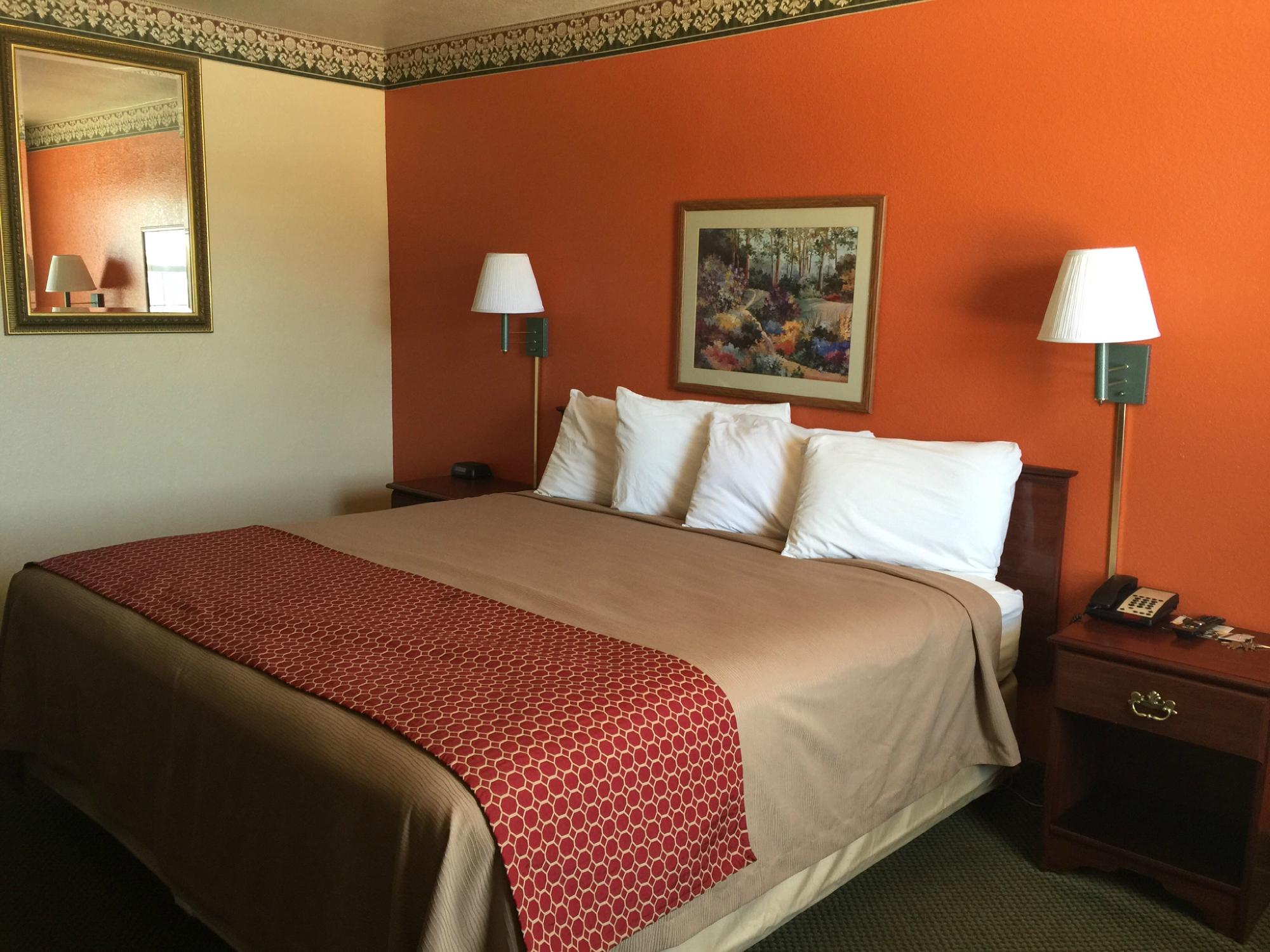 Hotel photo 16 of Green Country Inn.