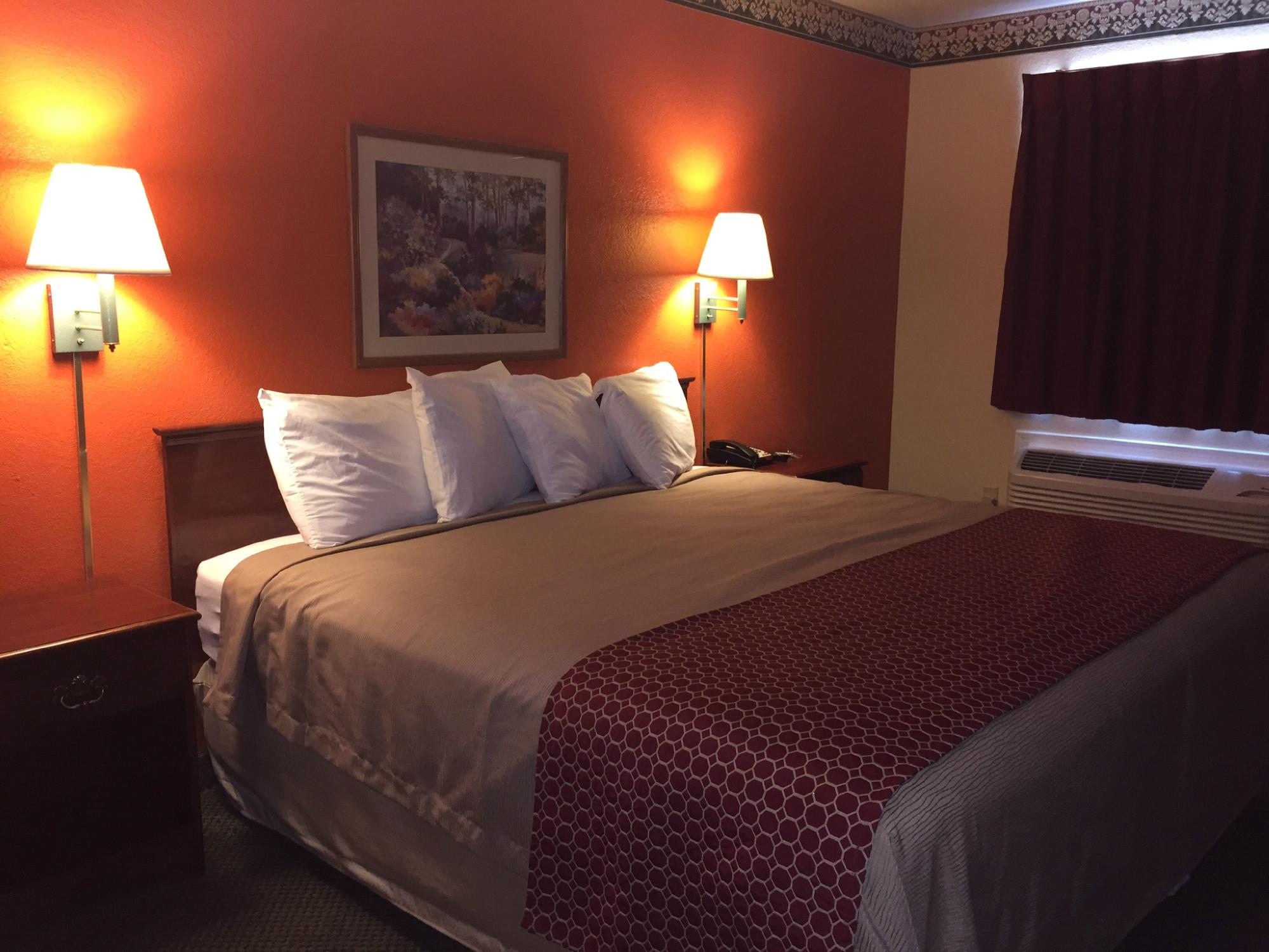 Hotel photo 24 of Green Country Inn.