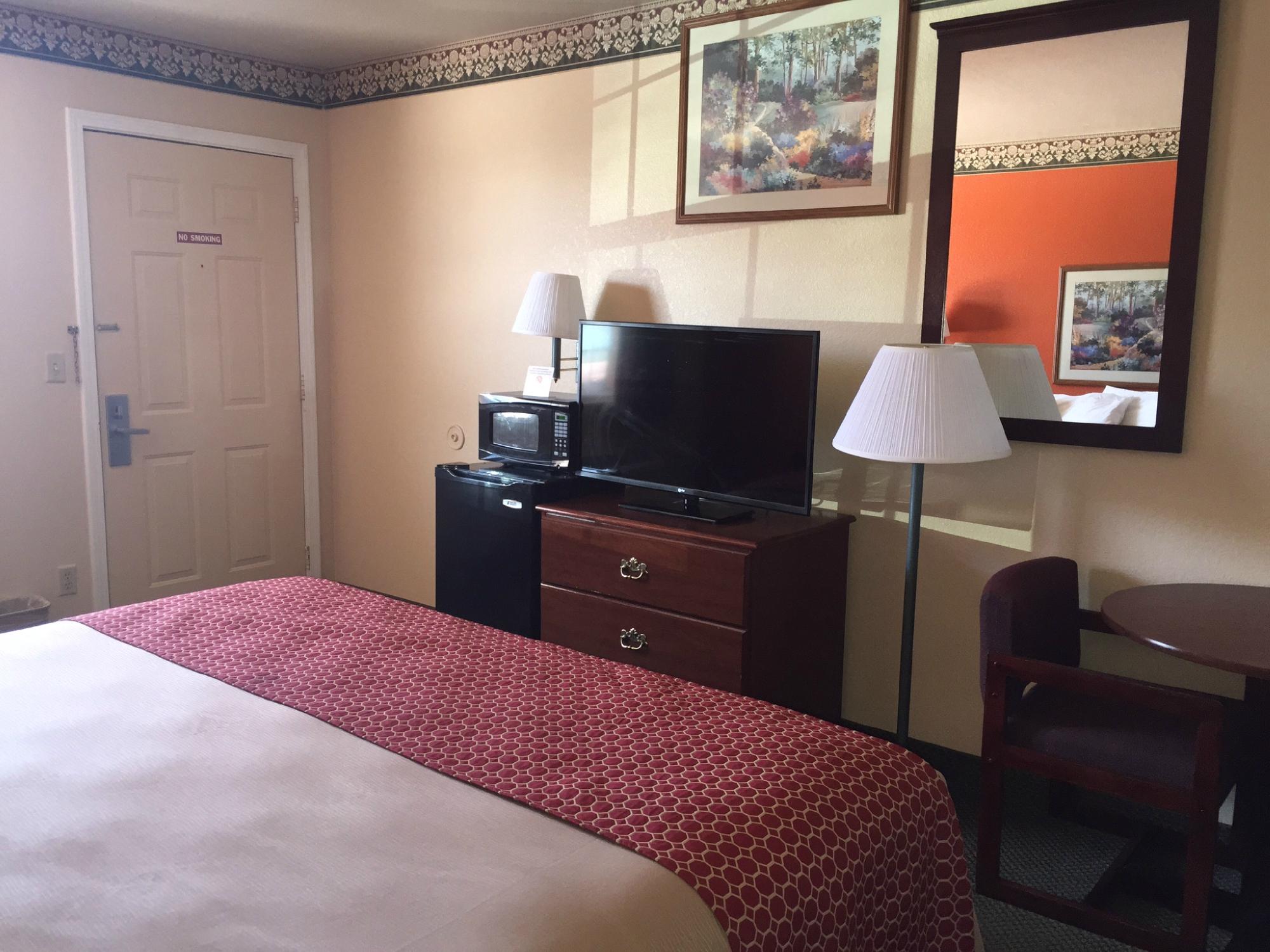 Hotel photo 12 of Green Country Inn.