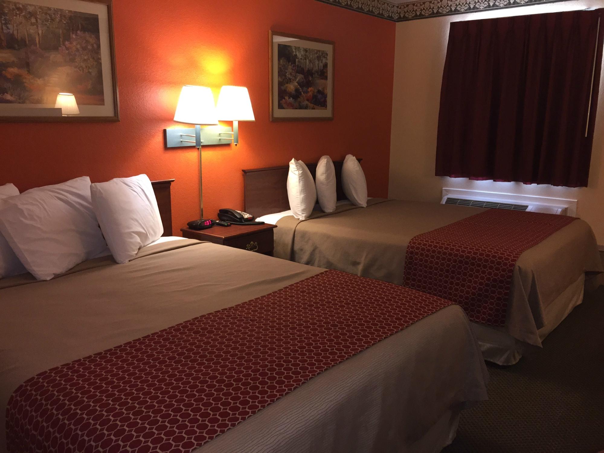 Hotel photo 9 of Green Country Inn.