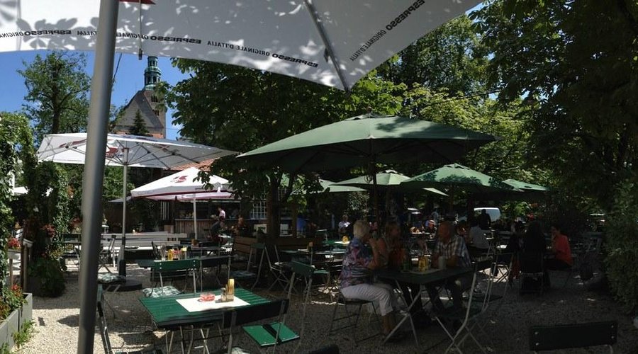 Pano im Garten