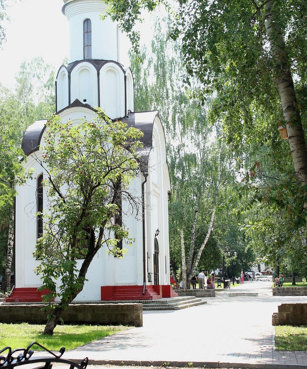 Часовня томск. Часовня Преображения Господня. Часовня Преображения Господня Томск внутри. Церковь на остановке роща Иркутск.