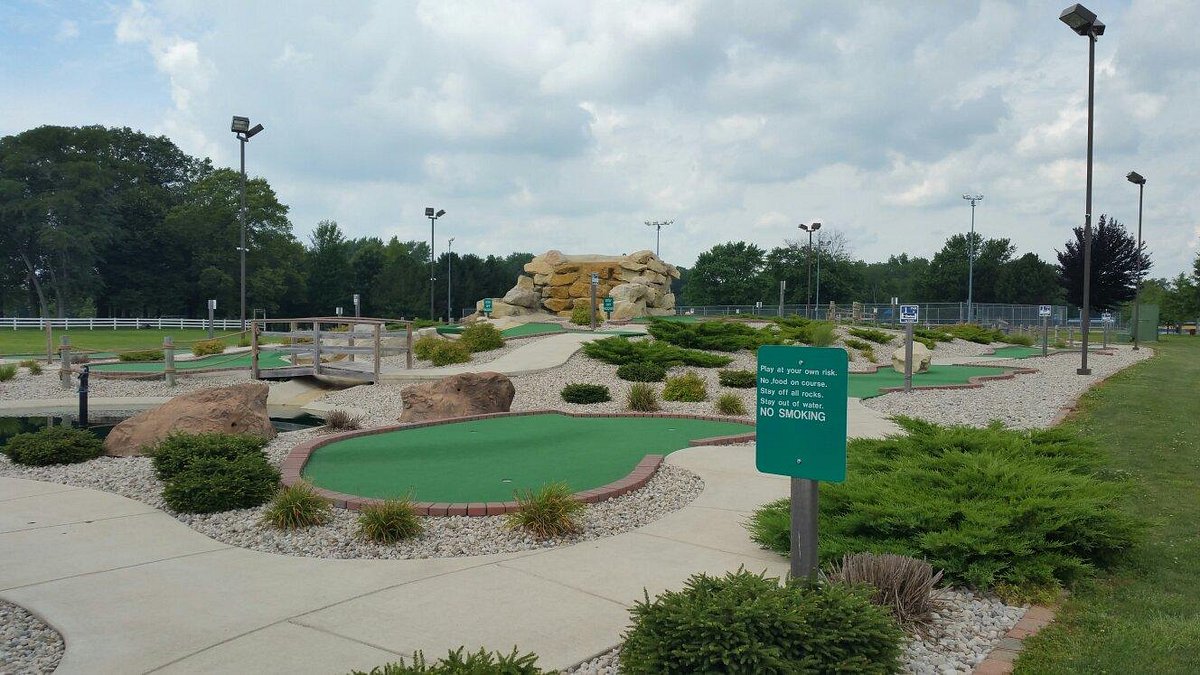 6+ St Joe Mini Golf