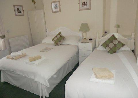 CALEDONIA GUEST HOUSE - Reviews, Photos