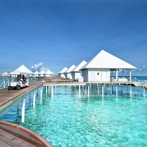 Diamonds Thudufushi Resort