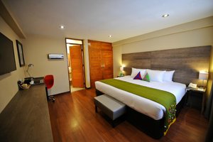 Room & Suite