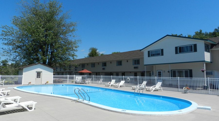 Large pool deck and seating area