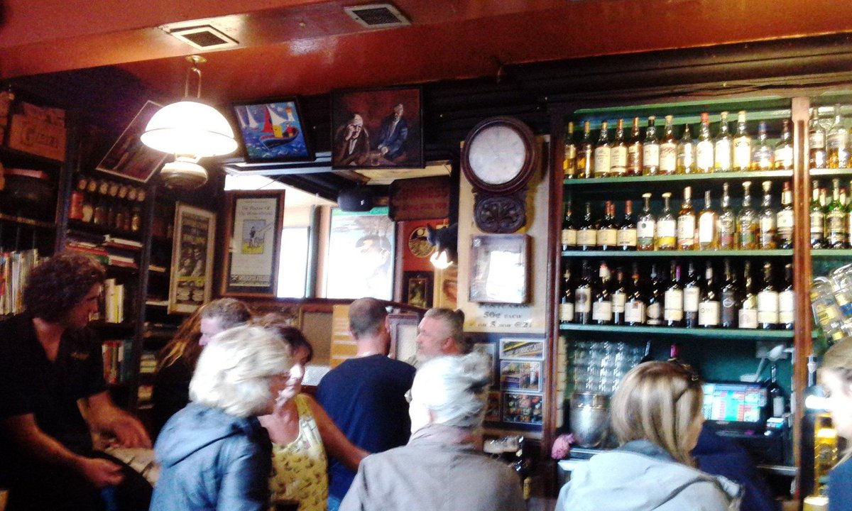 Naughton's Pub (Tigh Neachtain) - All You Need to Know BEFORE You Go (2024)