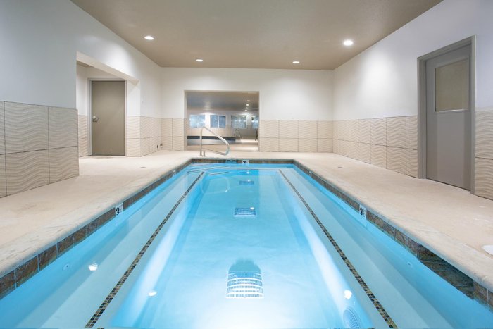 Holiday Inn Express Salt Lake City Downtown, an IHG Hotel Pool Pictures &  Reviews - Tripadvisor