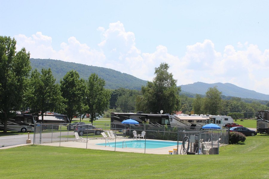 Rv Camping Near Roanoke Va / The 75 Top Rv Parks In America With The Most Amenities Slideshow
