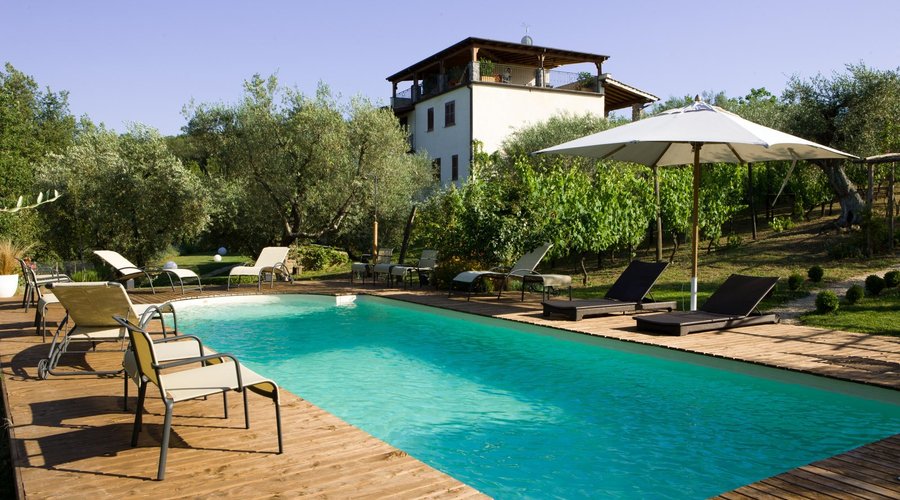 Vista dalla piscina