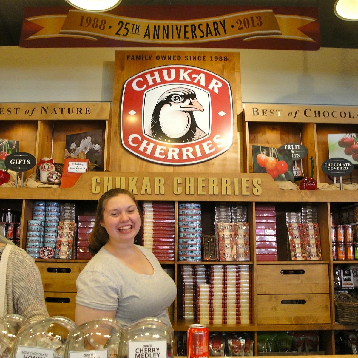 Gifts From Washington, Chukar Cherries Honey Pecans