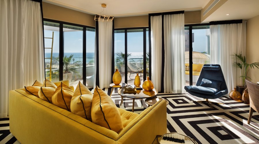 Penthouse Studio