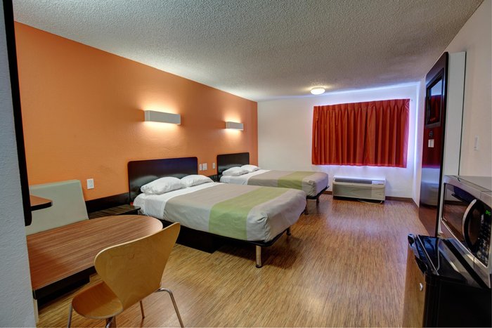 EXECUTIVE INN & SUITES - Prices & Hotel Reviews (Houston, TX)