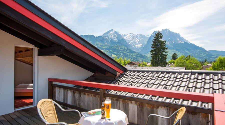 Ausblicke in die Garmischer Bergwelt
