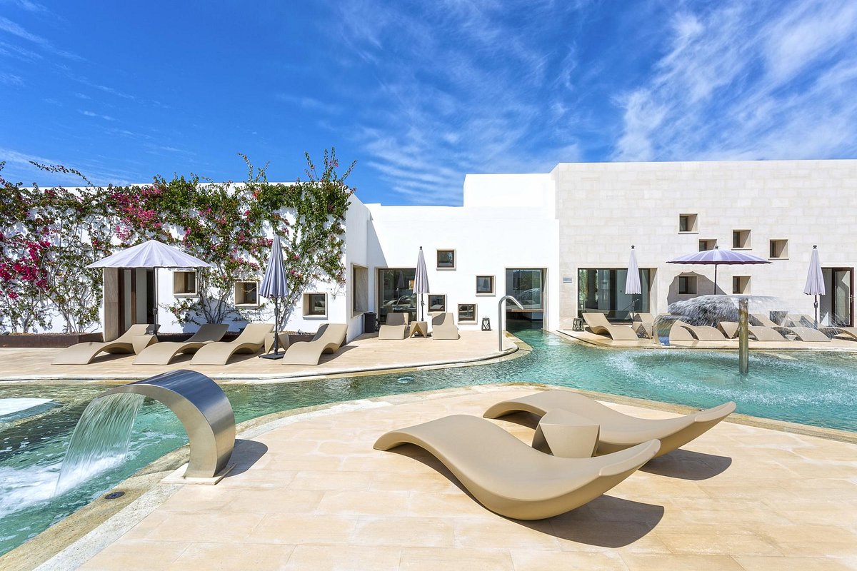 Grand Palladium Palace Ibiza Resort &amp; Spa, hotel in Ibiza