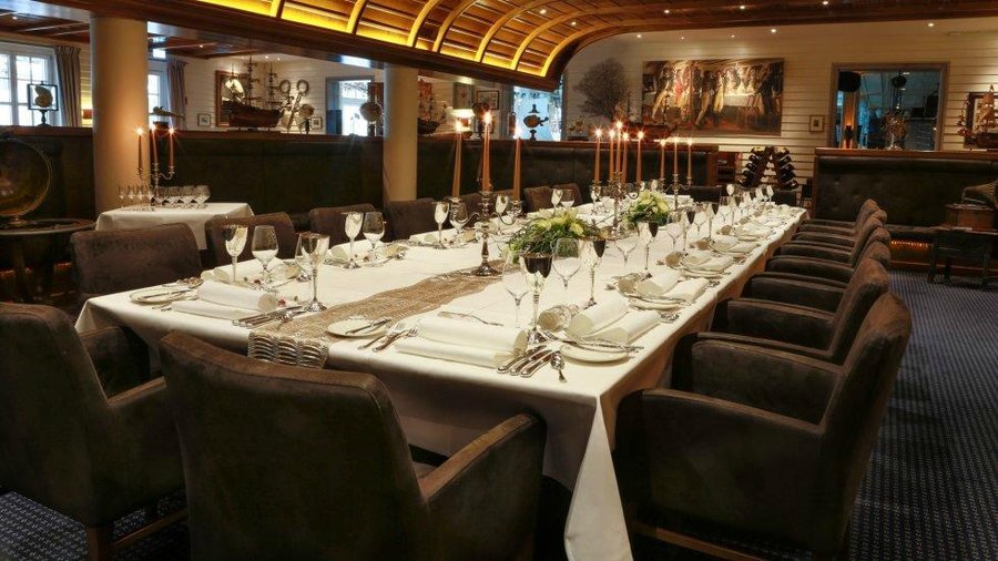 Restaurant "Captain`s Finest"