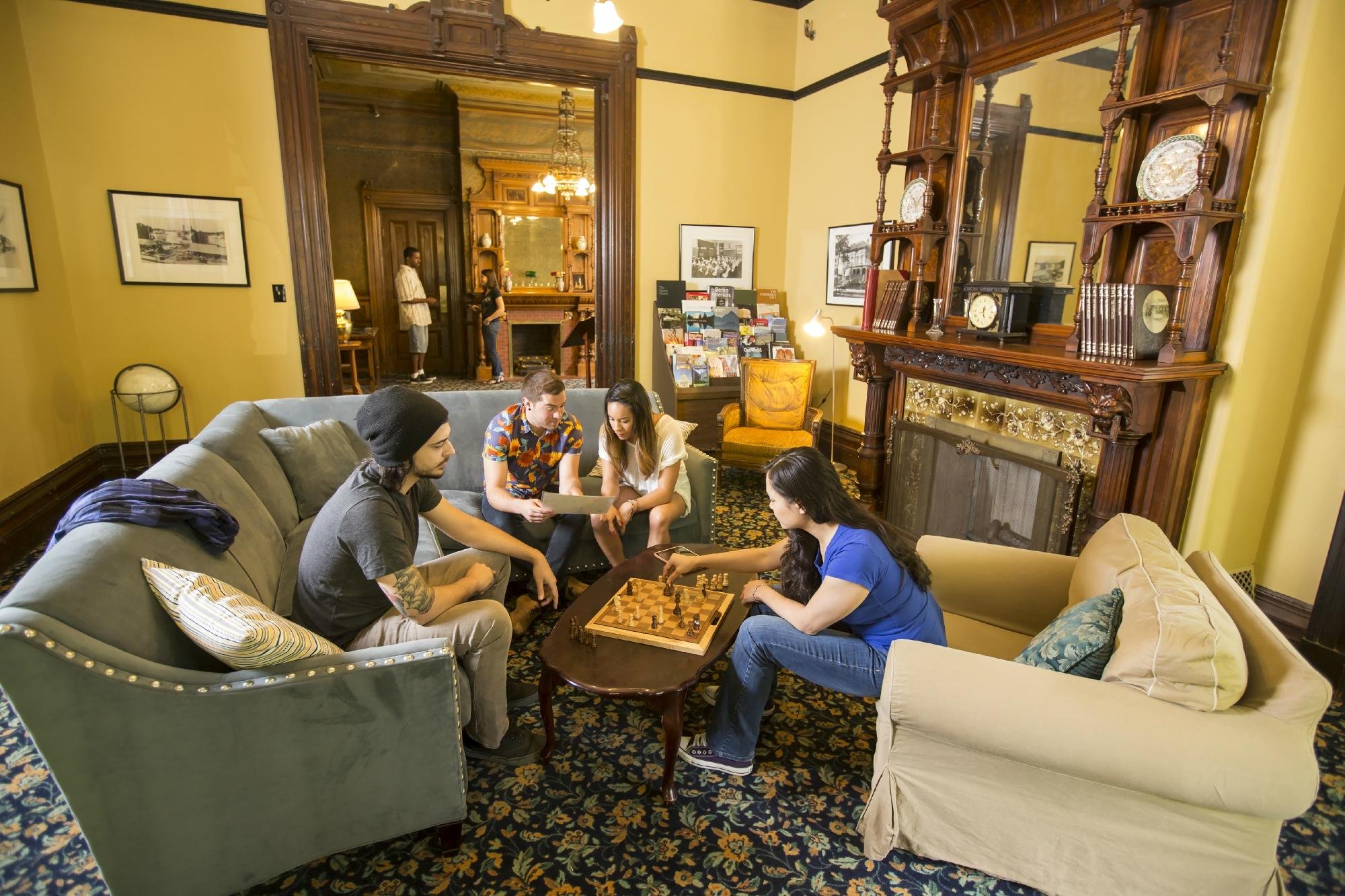 HI Sacramento Hostel by null