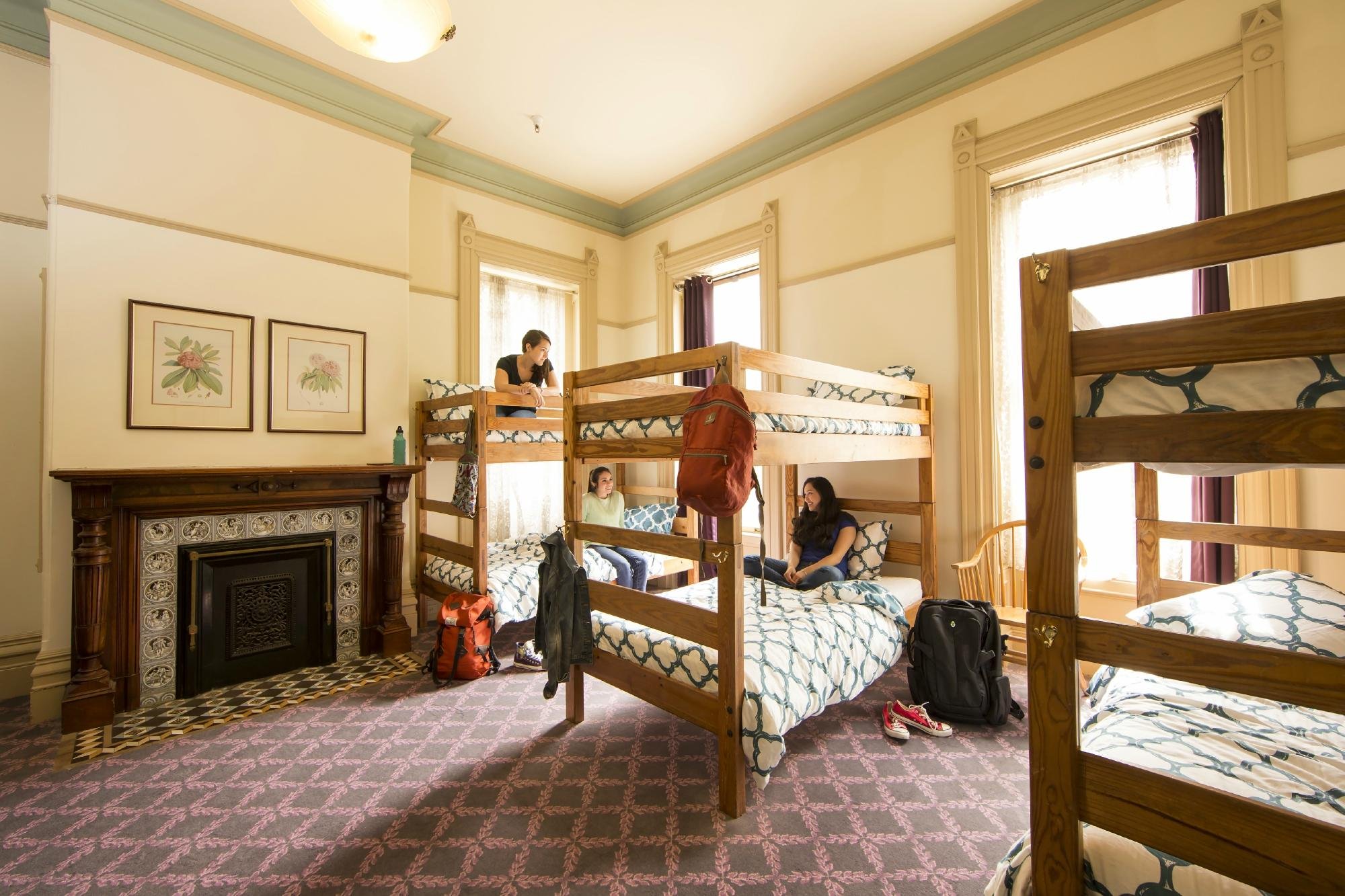 HI Sacramento Hostel by null