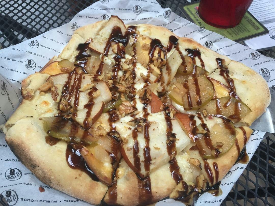 Baked Pear Pizza So Good ?w=1100&h= 1&s=1