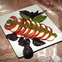 САЛАТ "АЛЯ-КАПРЕЗЕ"