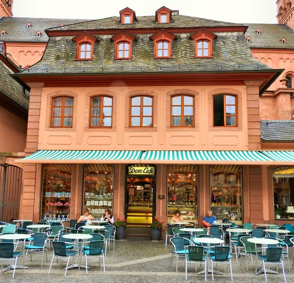 THE 10 BEST Restaurants Near Dom-Cafe (Updated 2025)