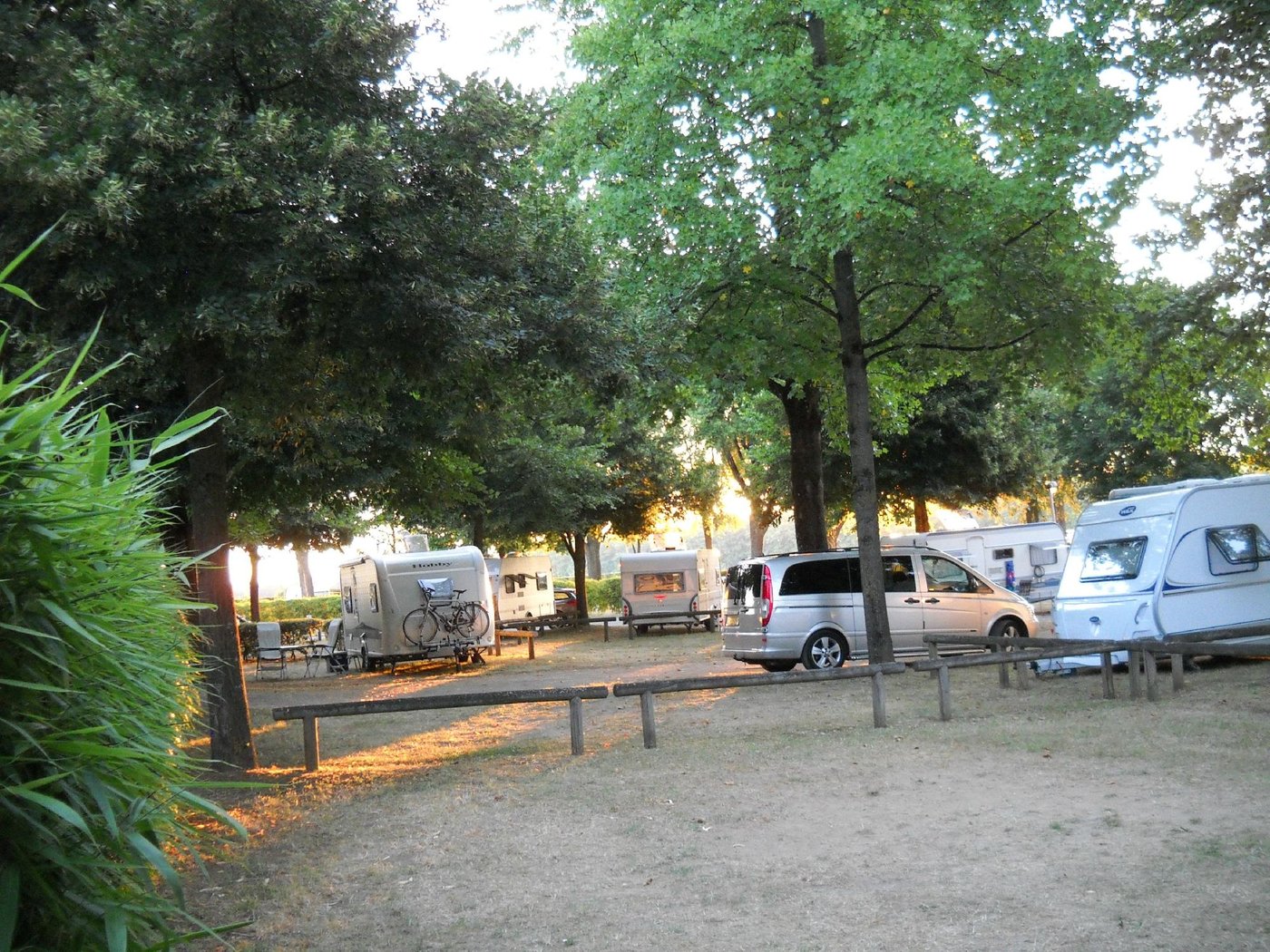 CAMPING MUNICIPAL DE MACON - Campground Reviews (France/Sance)