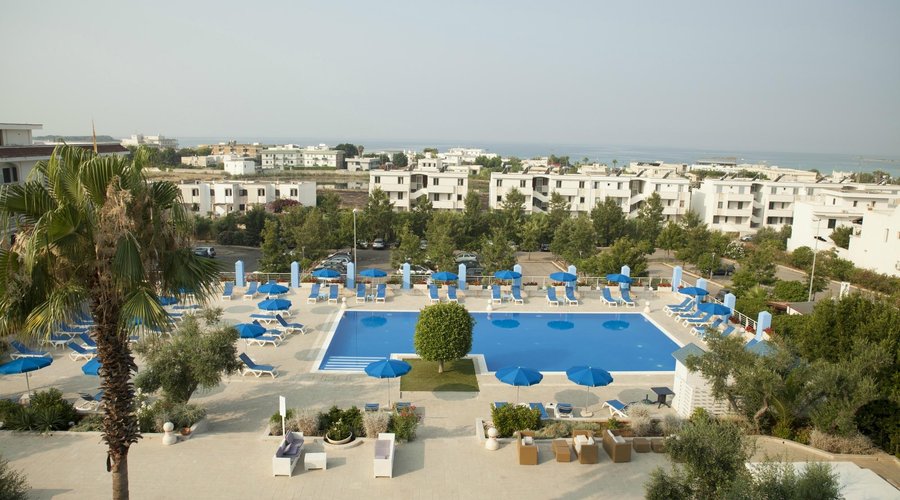 PANORAMICA PISCINA