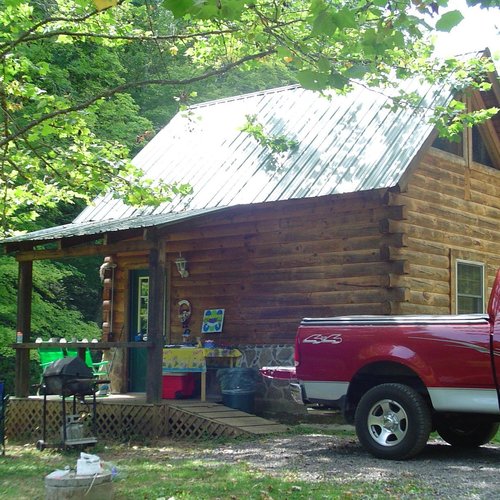 Hillbilly Haven Log Cabin Rentals image