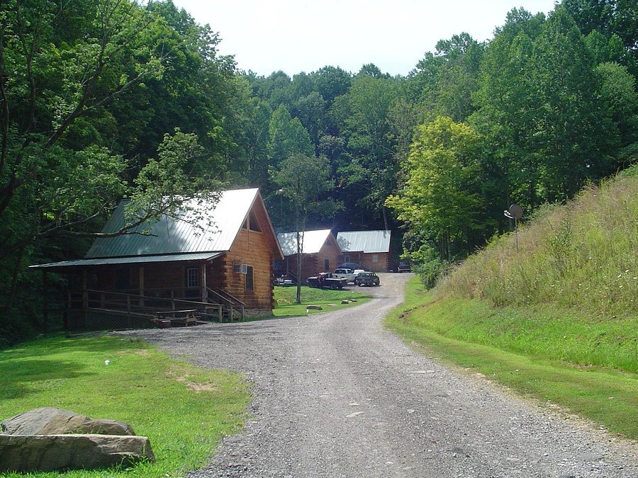 HILLBILLY HAVEN LOG CABIN RENTALS Updated 2021 Campground Reviews & Photos (West Virginia