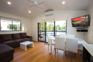 Room & Suite