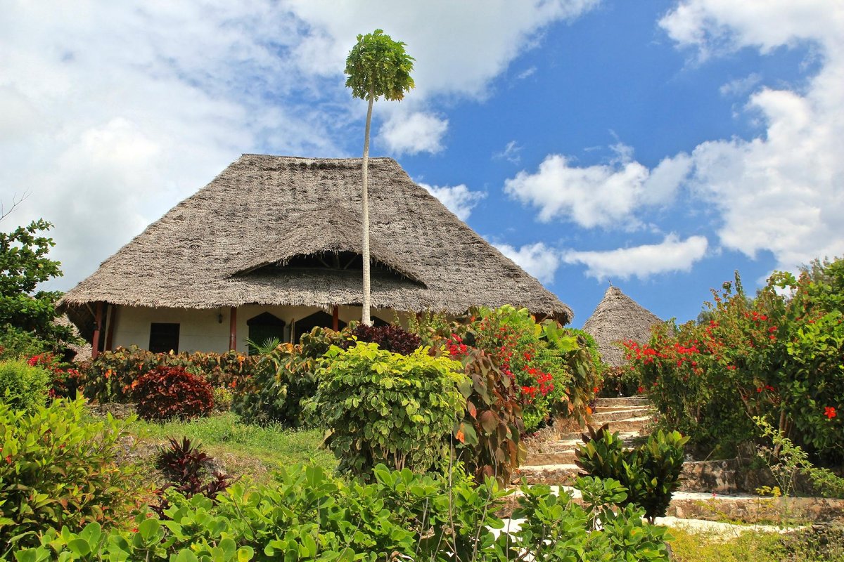 SAZANI BEACH LODGE - Prices & Cottage Reviews (Nungwi, Tanzania)