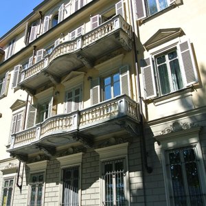 Façade "classique" sur rue
