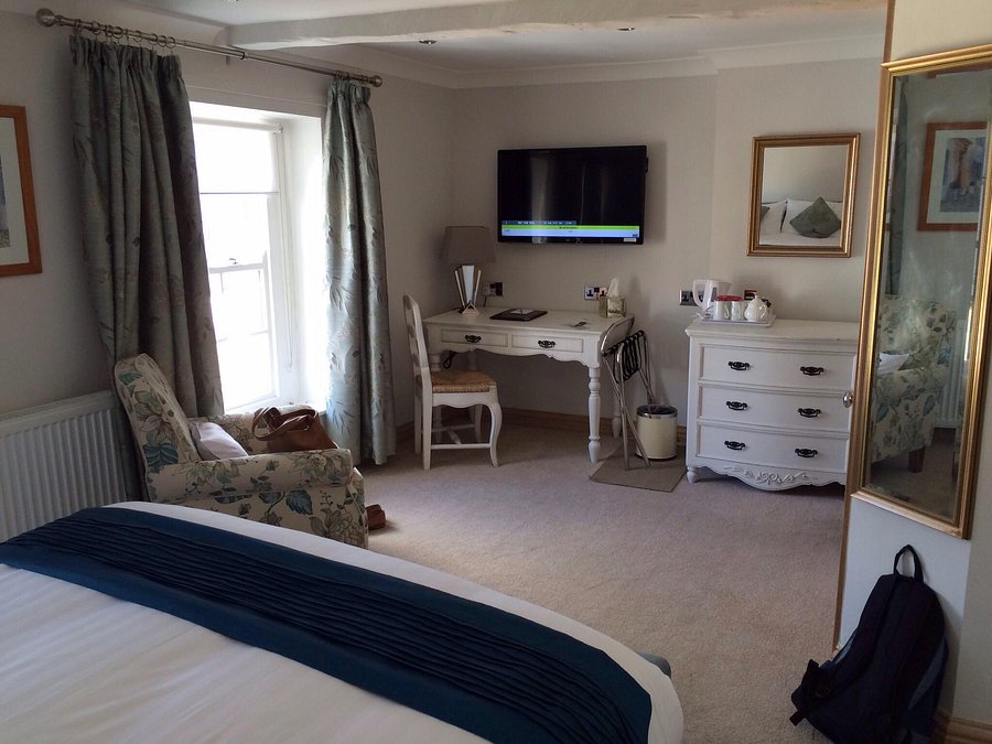 pic Castle View Guest House Mandeville castle view guest house rooms pictures
