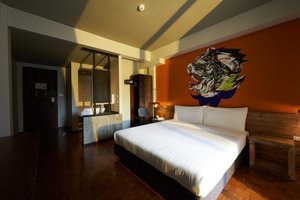 Room & Suite