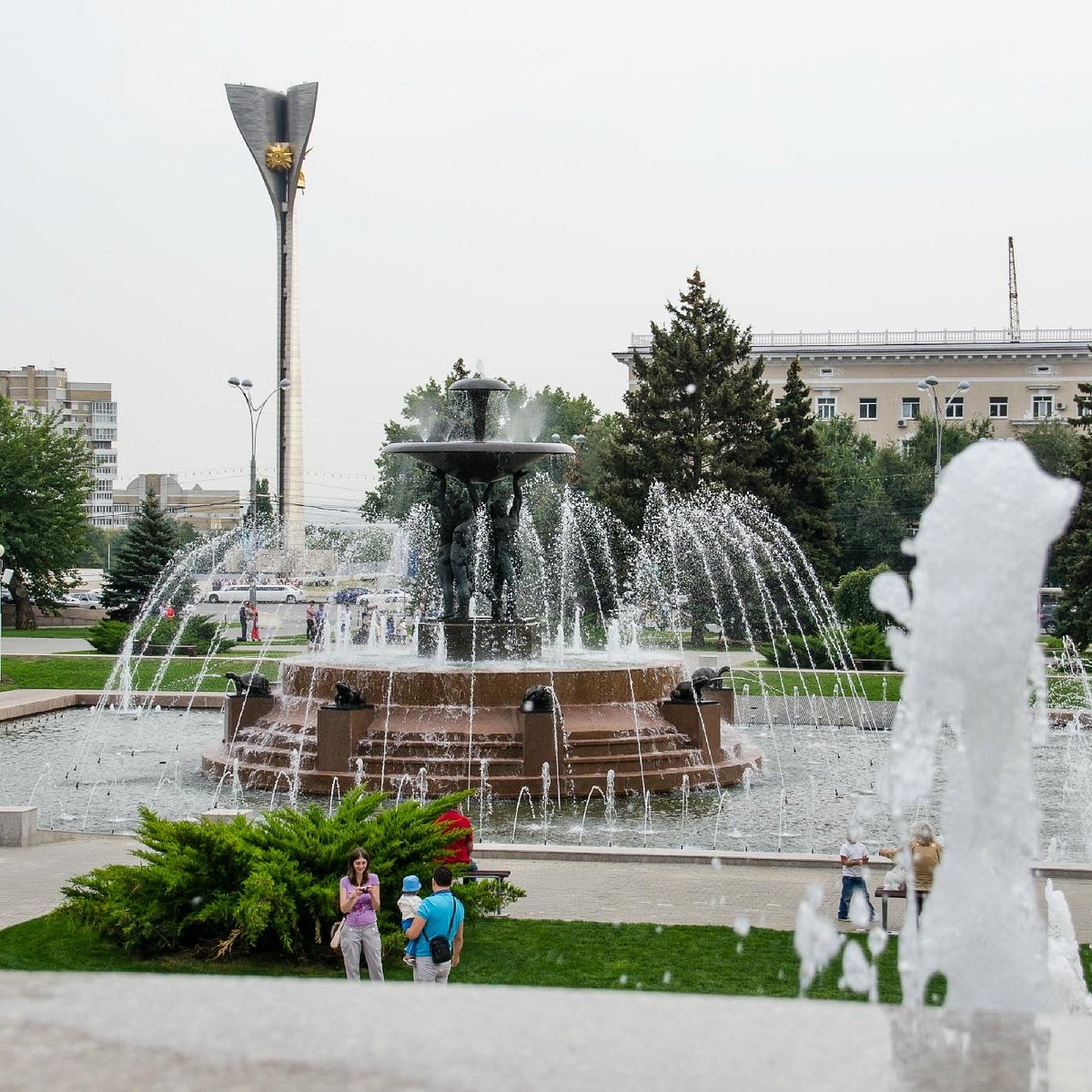 фонтан на театральной площади ростов на дону