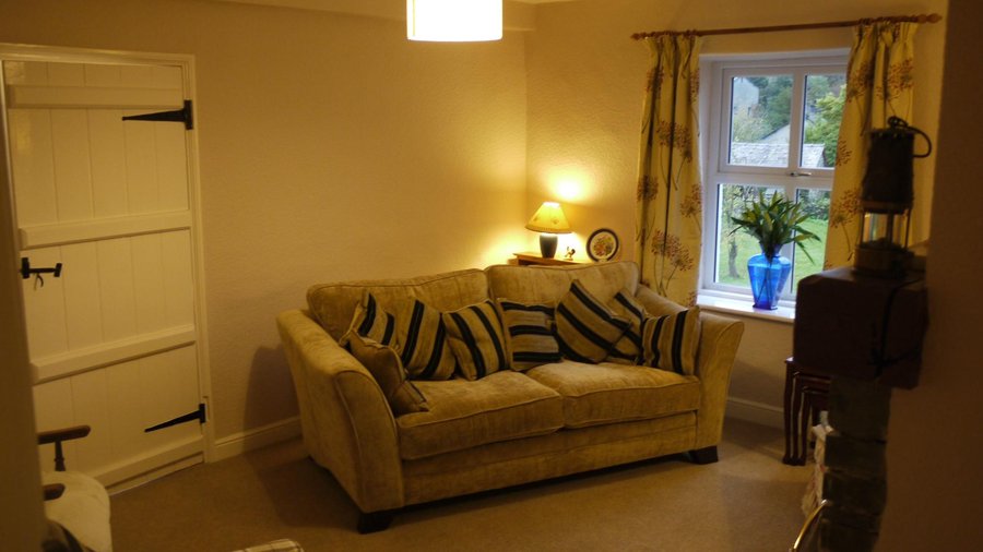 Guest sitting room