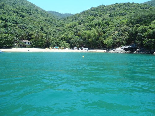 Praia do Viana é urbana e tem águas claras, mornas e tranquilas. É ideal  para crianças e quem busca tranquilidade. - Picture of Ilhabela, State of  Sao Paulo - Tripadvisor