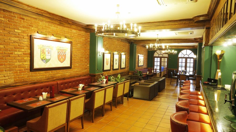 &Co Pub and Kitchen