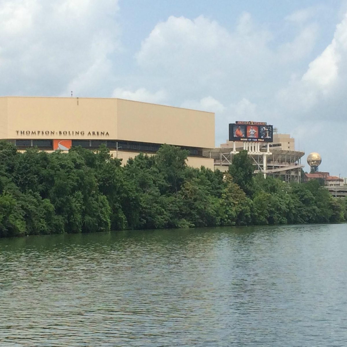 THOMPSONBOLING ARENA (Knoxville) 2022 Qué saber antes de ir Lo más