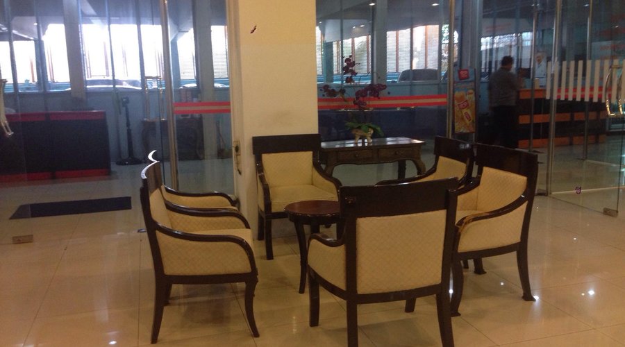 Come and stay with family and friends. So book today and enjoy your comfort.