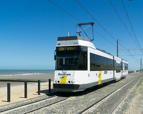 How to get to Media Markt in Oostende by Light Rail, Bus or Train?