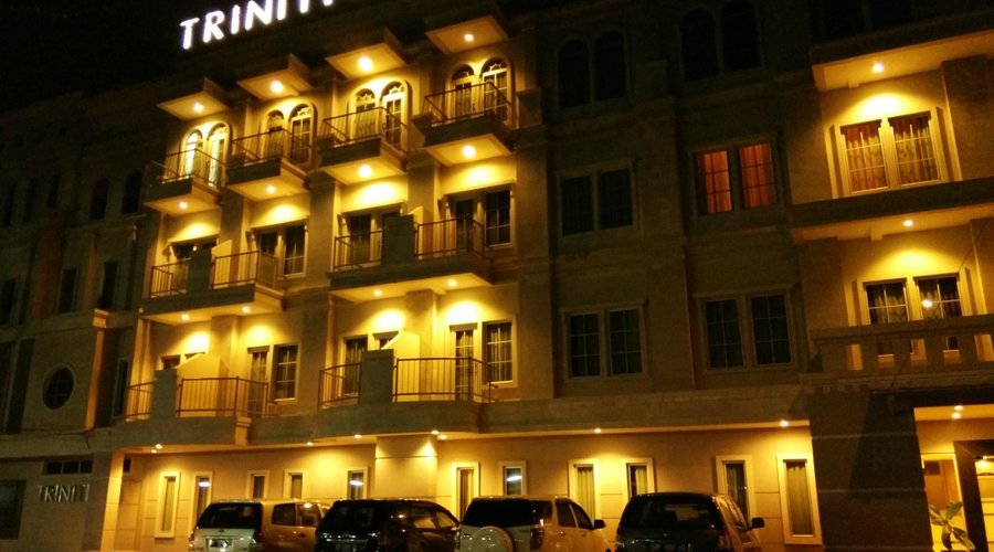 Tampak Depan Hotel - Night View