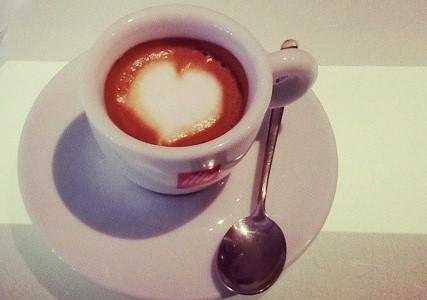 <3