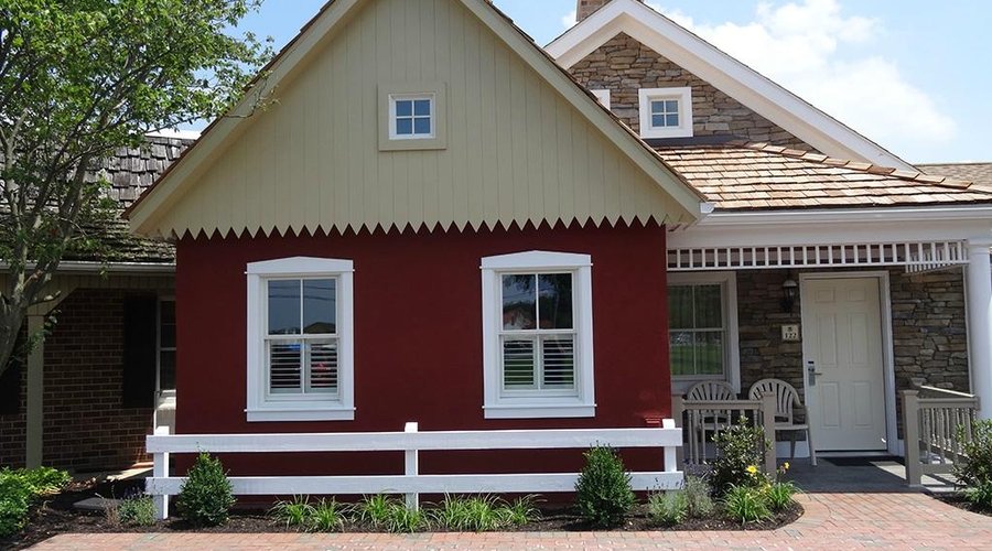 Schoolhouse Suite