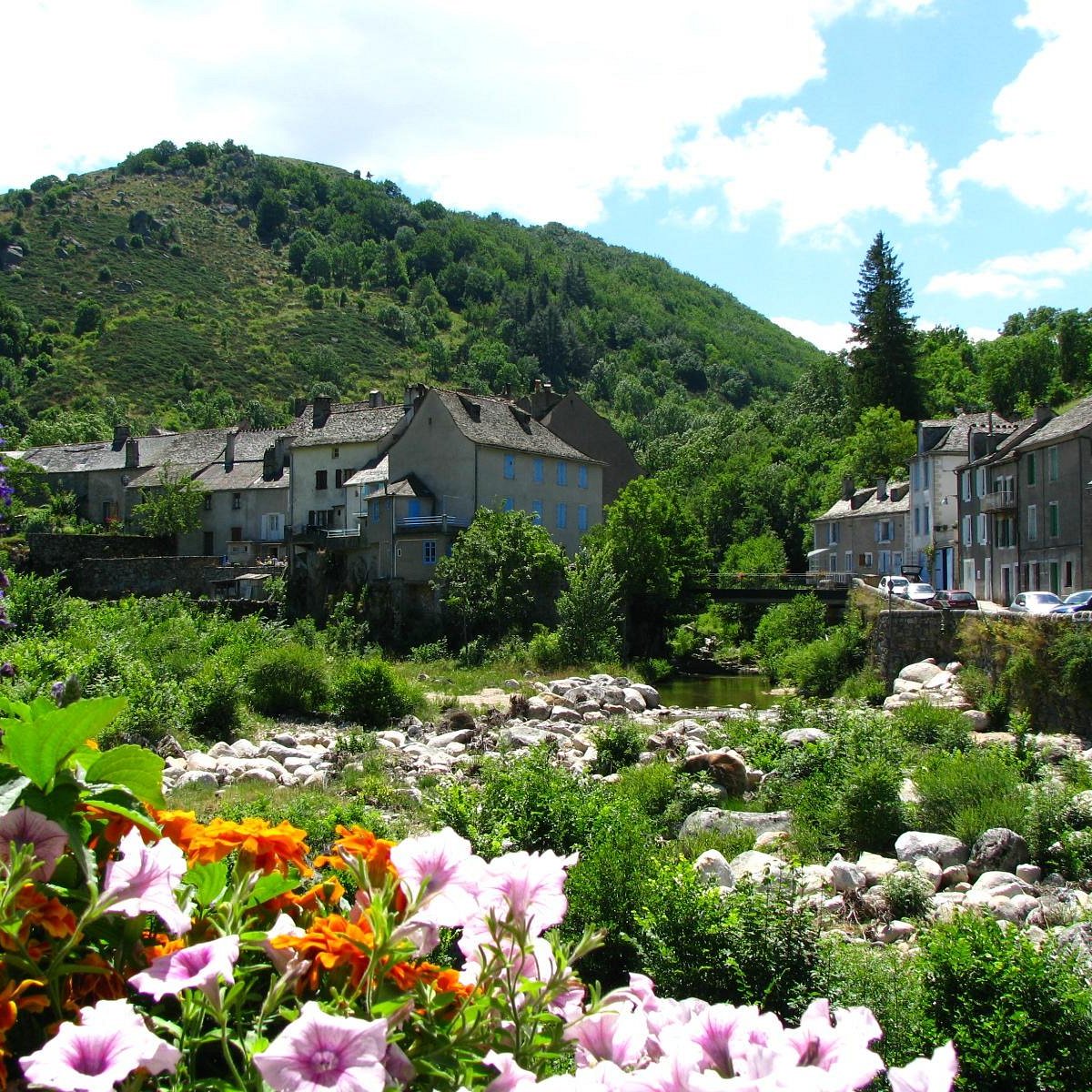 Montvert. Lozere Франция.